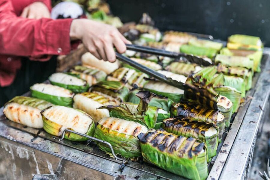 KISSTOUR | Motorbike Vegan Food Tour in Ho Chi Minh - Fried pandan cake made as you arrive