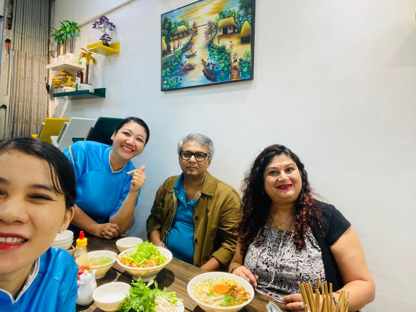 KISSTOUR | Motorbike Vegan Food Tour in Ho Chi Minh - Finishing with Vietnamese dessert