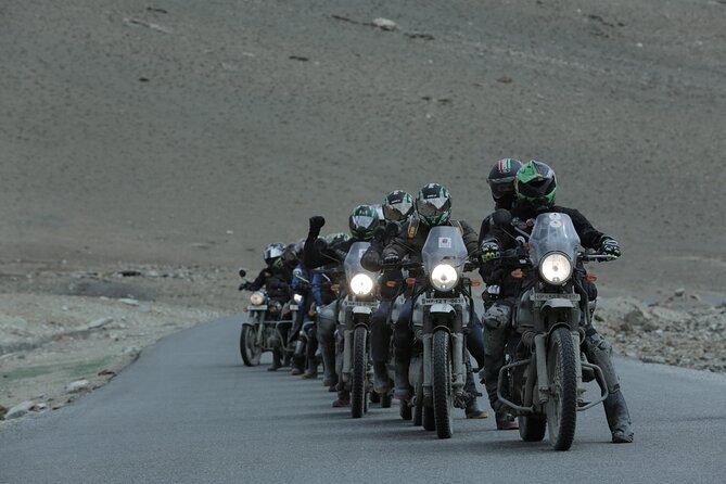 Leh Ladakh Motorcycle Tour / Private Luxury Car Tours - Day 5: A full hour beside Pangong Tso