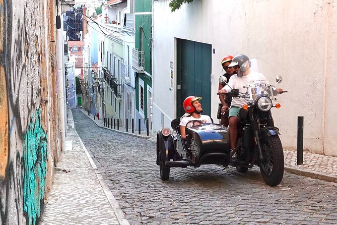 Lisbon: Belem Motorcycle Side-car Tour - From Praça do Comércio to Pink Street