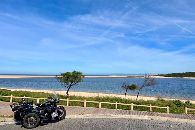 Lisbon - Private Vintage Sidecar Tour to Sesimbra's Coast - Sesimbra Castle and its Atlantic views