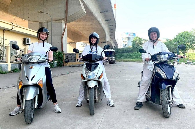 Motorbike Lesson in Hanoi - What you can learn for the Ha Giang Loop