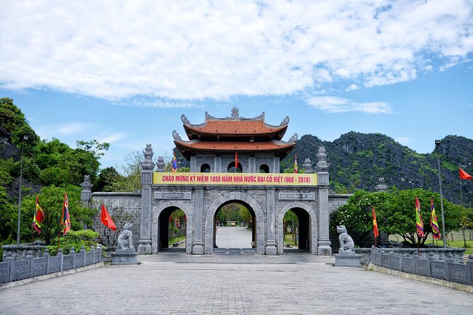 Motorbike Tour around Ninh Binh - Riding around Tam Coc’s fields and villages