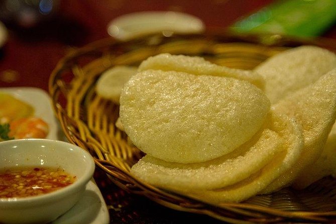 Motorcycle Tasting Tour Of Sai Gon - Le Thi Rieng Park and the first taste of Saigon