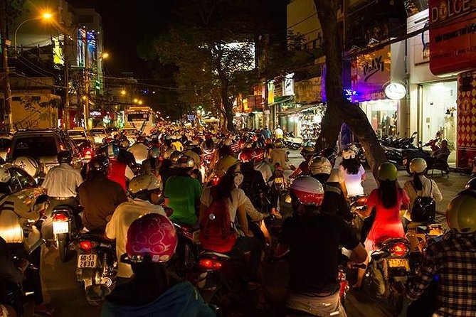 Motorcycle Tasting Tour Of Sai Gon - Snails, beer, and a look at Saigon social life