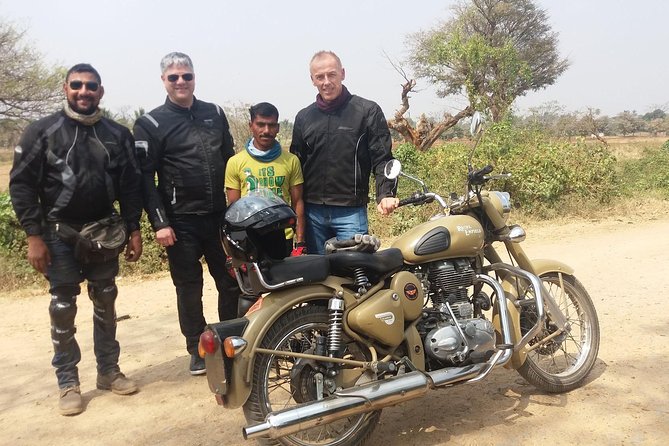 Motorcycle tour from Bangalore to Belur, Halebid & Shravanabelagola - Why this motorcycle tour works