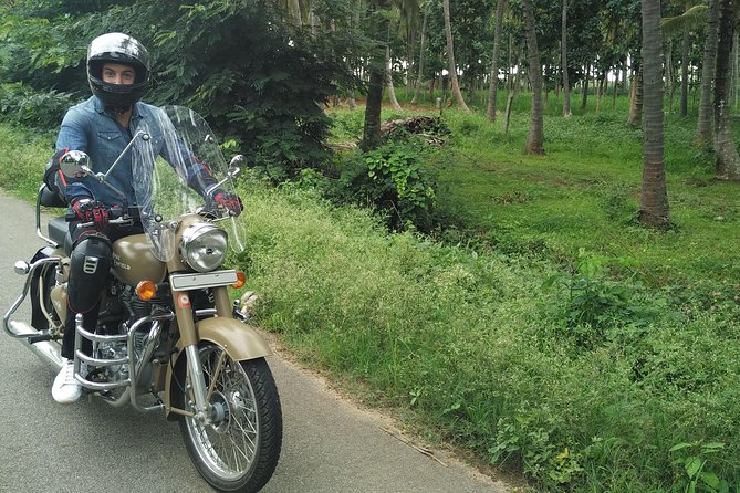 Motorcycle tour from Bangalore to Belur, Halebid & Shravanabelagola - Hassan gives the route a sensible overnight break