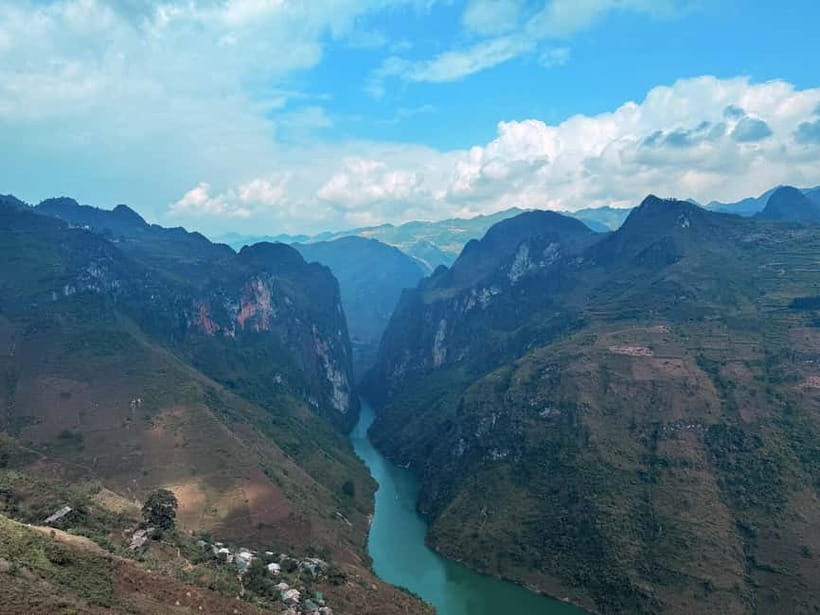 Mr Hung Ha Giang 3D2N with Easy Riders from Ha Giang - Key points at a glance