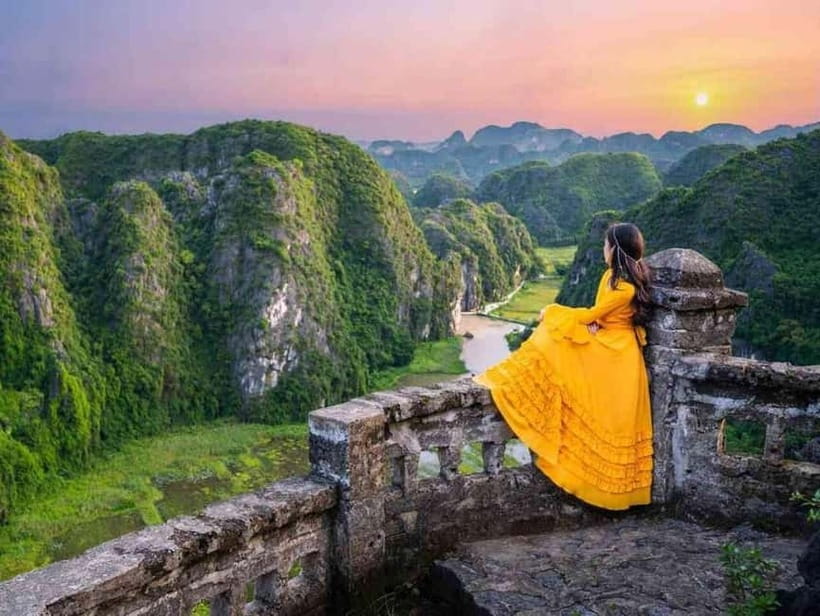 Ninh Binh Sunset Motorbike: Mua Cave, Coi Khe & Hoa Lu Town - What the $14 price really covers