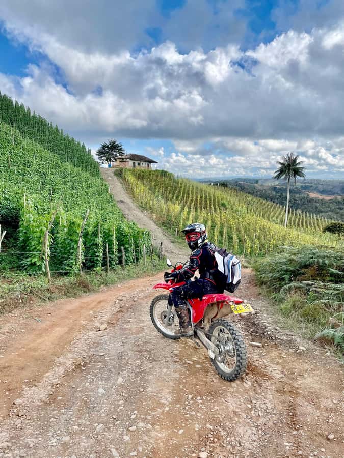 Off-road motorcycle adventure through the Medellín mountains - From Avenida El Poblado to the Guarne hills