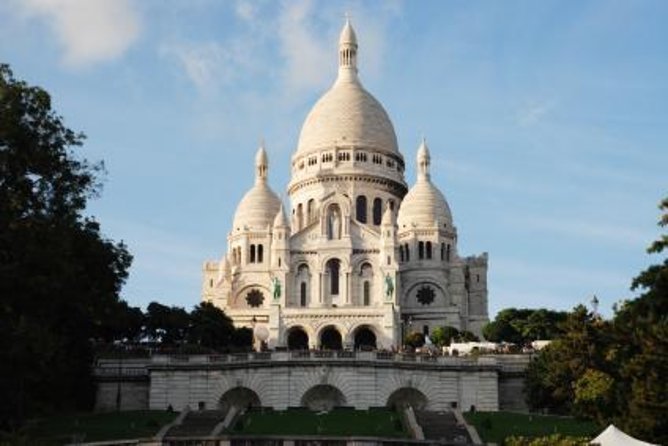 Paris Vintage Sidecar Tour – Emily in Paris highlights - Four things to know before booking