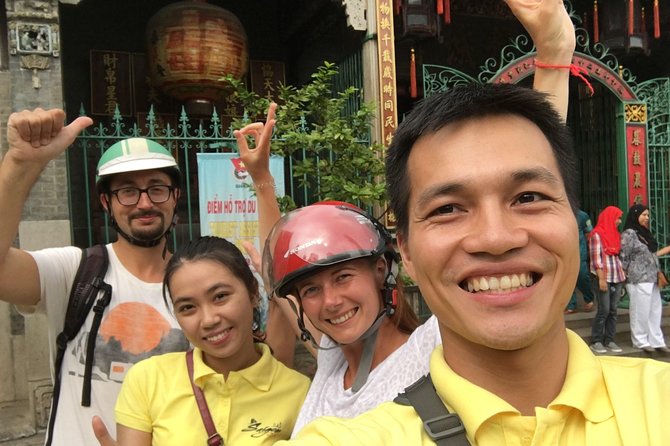 Private Hidden-Gem Sightseeing Motorbike Tour with Local Students - Starting with Thich Quang Duc’s memorial