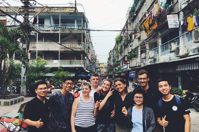 Private Hidden-Gem Sightseeing Motorbike Tour with Local Students - Food, drinks, and the value of small stops