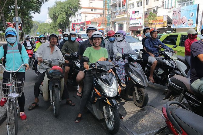 Private Ho Chi Minh Sightseeing by Motorbike with Local Students - District 5 and Saigon’s Chinese community