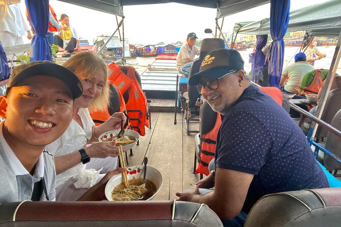 Private Scooter Street Food Tour in Saigon with 11 Tastings - Ong Cay Bridge and Saigon after dark
