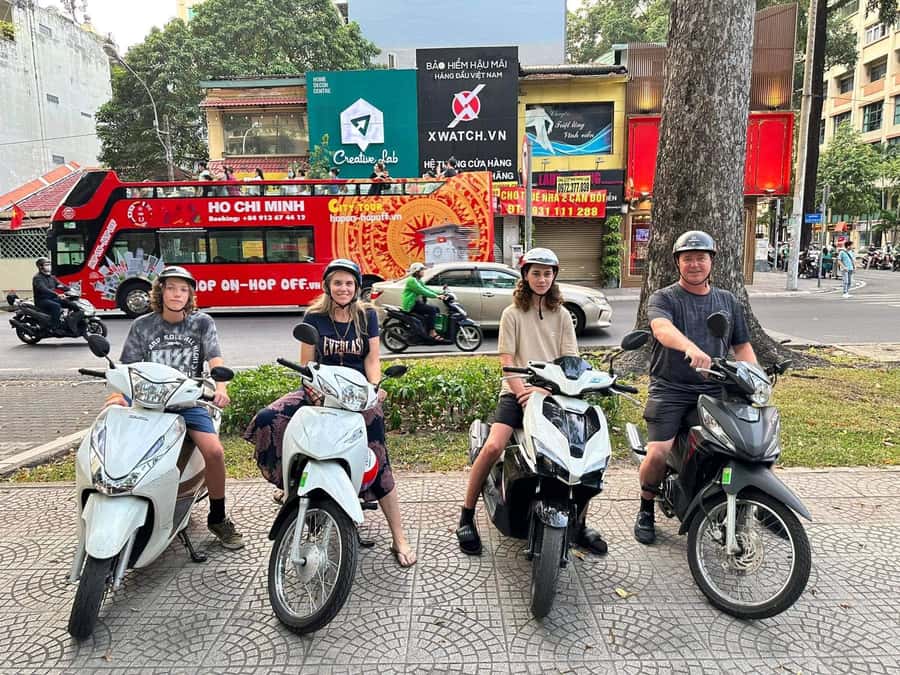 Private Tour: Visit 5 Districts In Ho Chi Minh By Motorbike - What the guides add to the ride