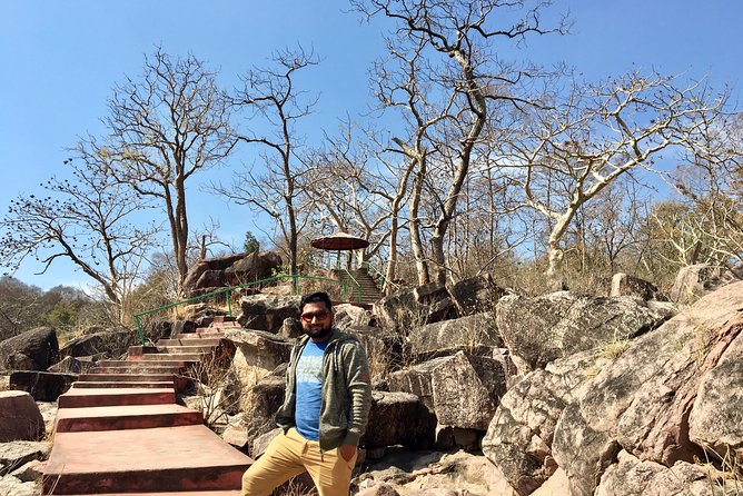 Raneh waterfall Khajuraho (motorcycle tour) - What makes the guide important