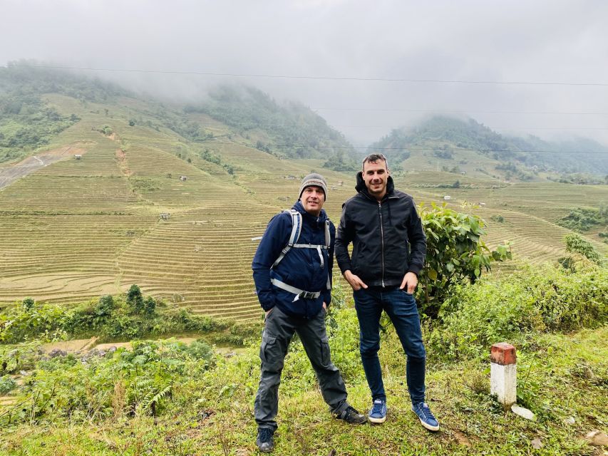 Sa Pa: Guided Motorbike Tour to Ethnic Villages with Lunch - Comparing Hmong and Red Dao traditions