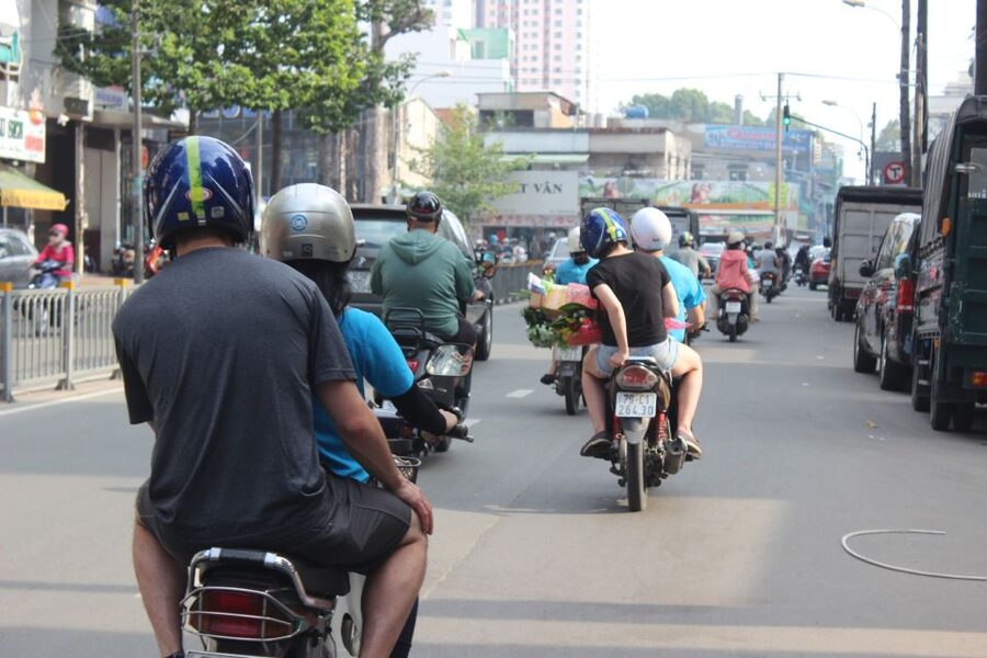 Saigon City Motorbike Tour - Food, drinks, and local stops