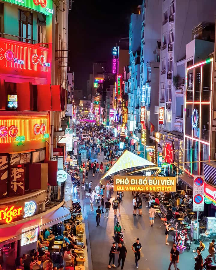 Saigon: Half-Day City Tour by Motorcycle - District 1: colonial buildings and student life
