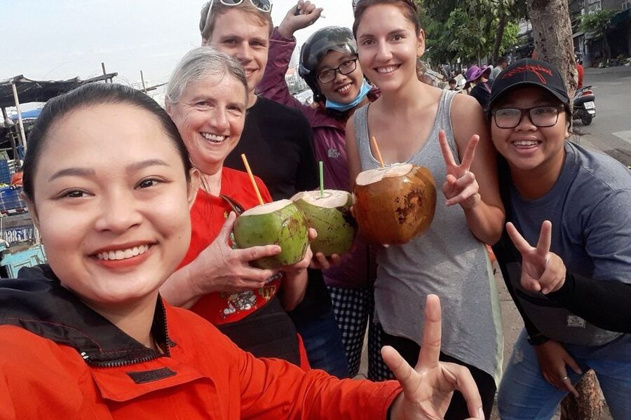 Saigon Slum Tour with Motorbike - The 2,000 VND charity food stop