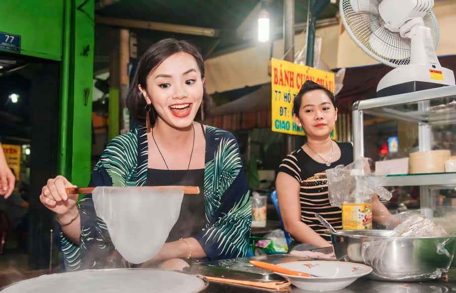 Saigon: Street Food Tasting & Sightseeing Tour by Motorbike - Safety, comfort, and what to bring