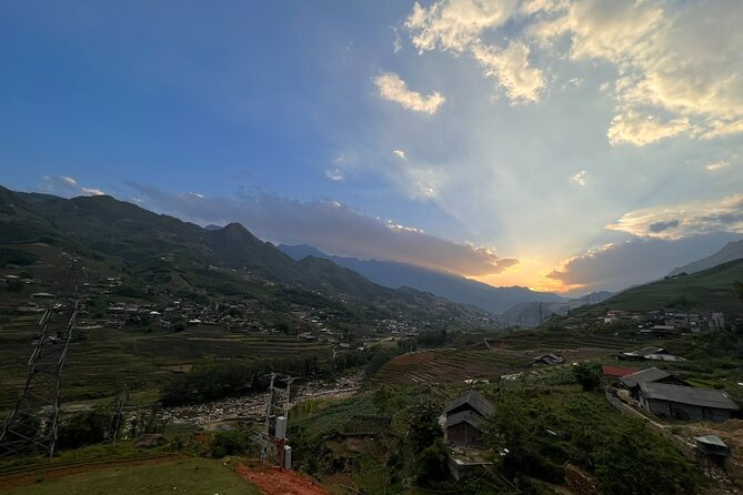 Sapa Half-Day Motorbike Tour: Villages & Rice Fields - Ta Van Village: a peaceful community beside the streams