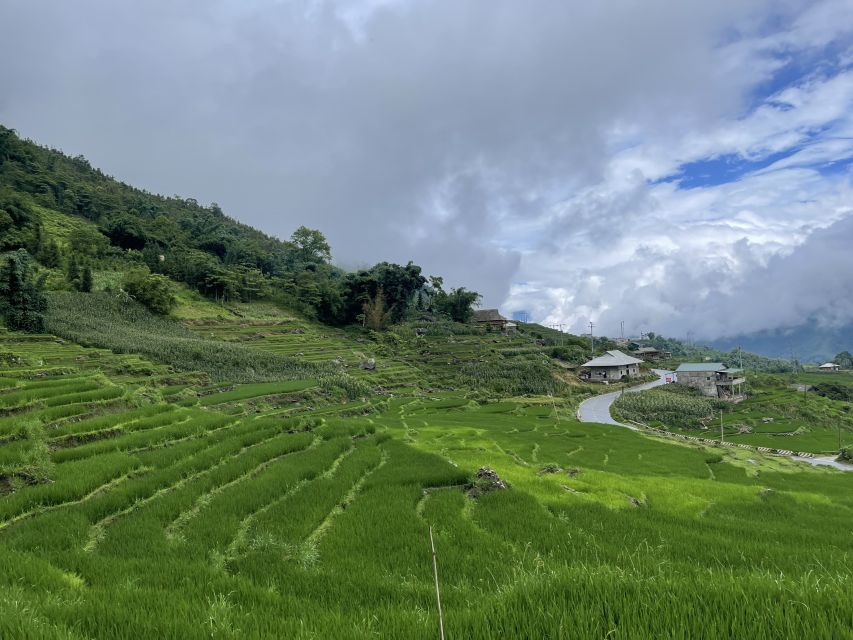 Sapa One Day Motorbike Tour - O Quy Ho Pass and the high road