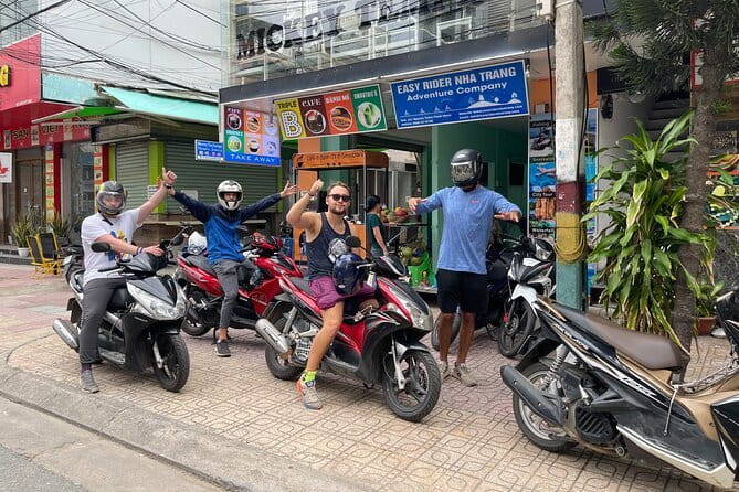 Scooter & Motorcycle Training Course 2hour - Picking between an automatic scooter and a manual bike