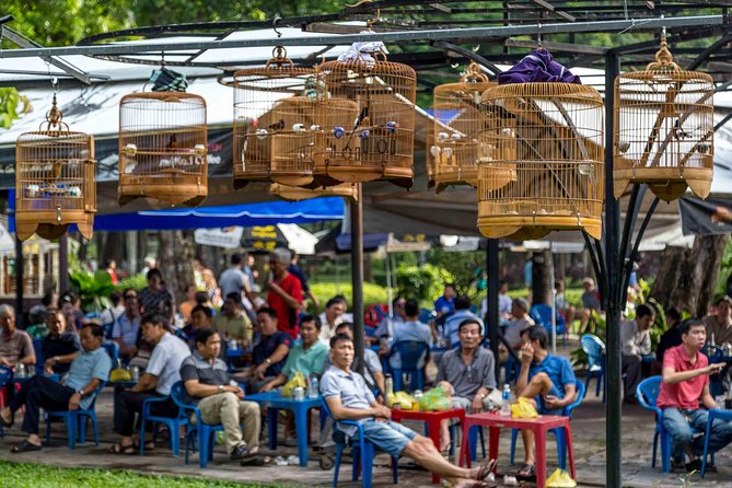 Small group Saigon Inside Out by Motorbike for 3 Hours - Food, coffee, and the local pause