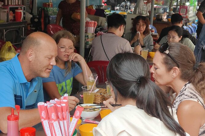 Street Food Tour In Ho Chi Minh City By Motorbike - Nguyen Thien Thuat apartments and everyday Saigon