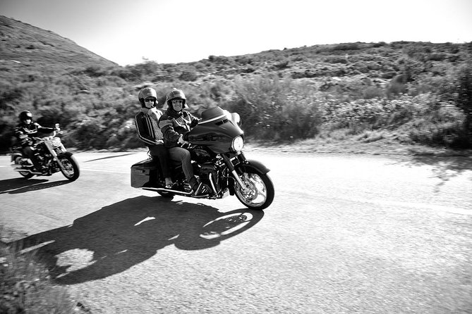 Stroll on a Harley Davidson, Full day passenger duet with your guide - Norbert’s Local Touch