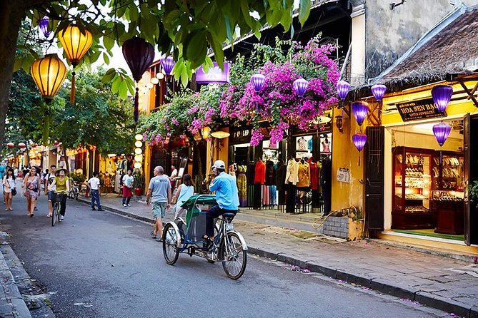 Transfer from Hue to Hoi An by Motorbike - Crossing Hai Van Pass by motorbike