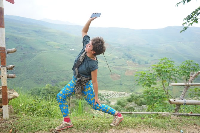 Ultimate Sapa Motorbike Tour: Villages & Waterfalls - O Quy Ho’s Lonely Tree is made for a quick photograph