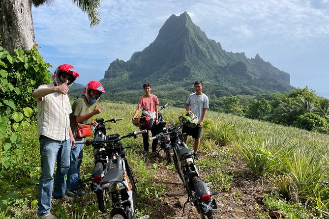 Unique excursion to Moorea on a 100% electric motorbike - Starting at Ōpūnohu Bay