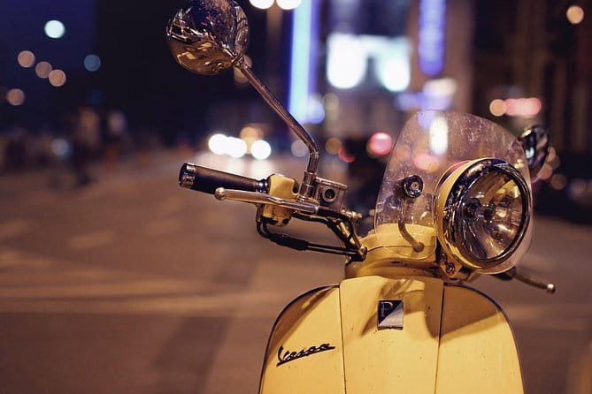 Vespa Motorcycle rental in Florence - The Cruise Port Timing Problem