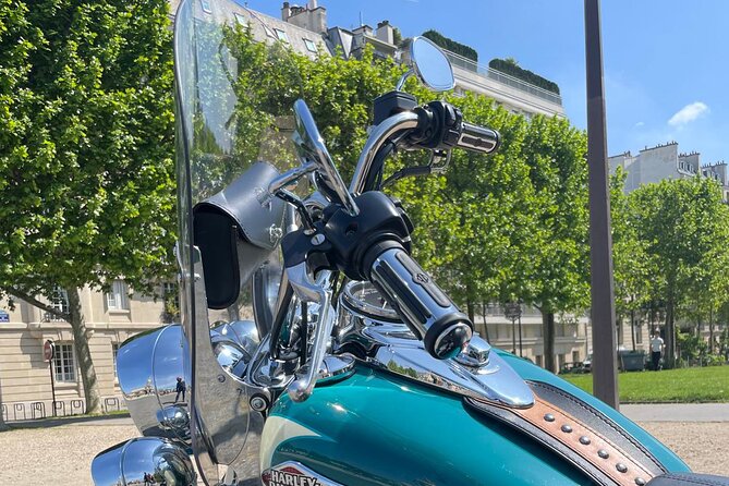 Vintage Motorcycle Rental in Paris - Heading west toward Versailles and Saint-Germain-en-Laye