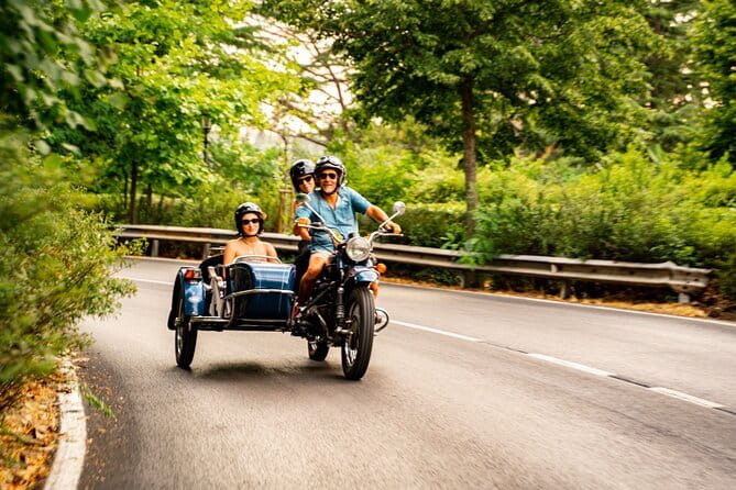Vintage Sidecar Motorcycle Tour of Florence - The Highlights of the City - San Frediano and the old Florentine side of town